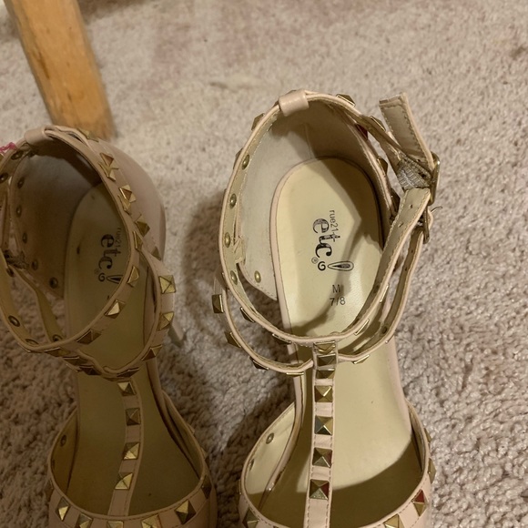 Rue 21 heels - Picture 5 of 8